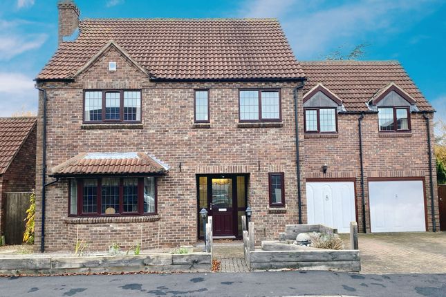 Bennington Close, Long Bennington... 4 bed detached house for sale