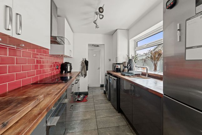 Peterborough PE2 3 bed end of terrace house for sale