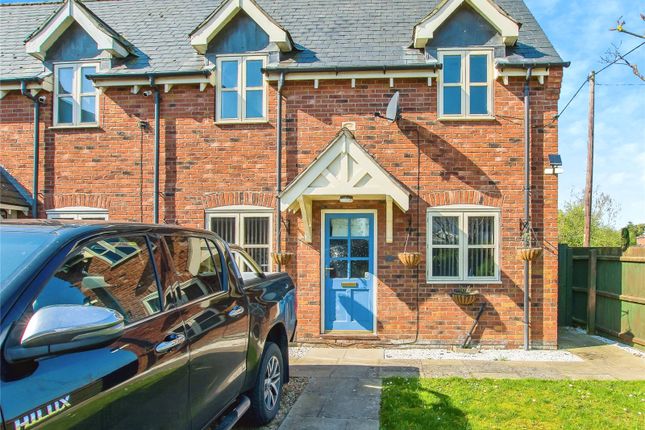 2 bedroom semi-detached house for sale