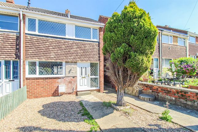 Moor Avenue, Wakefield WF3 3 bed end of terrace house for sale