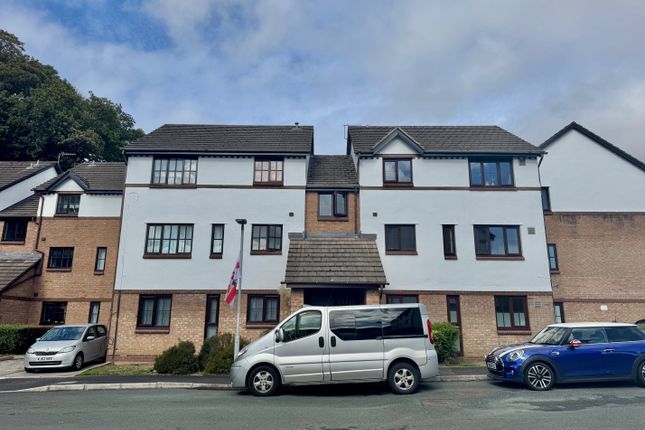 2 bedroom ground floor flat for sale