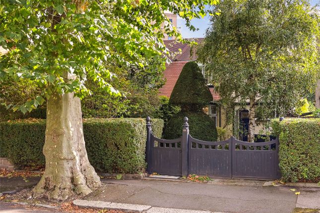 4 bedroom semi-detached house for sale