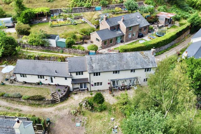 6 bedroom cottage for sale