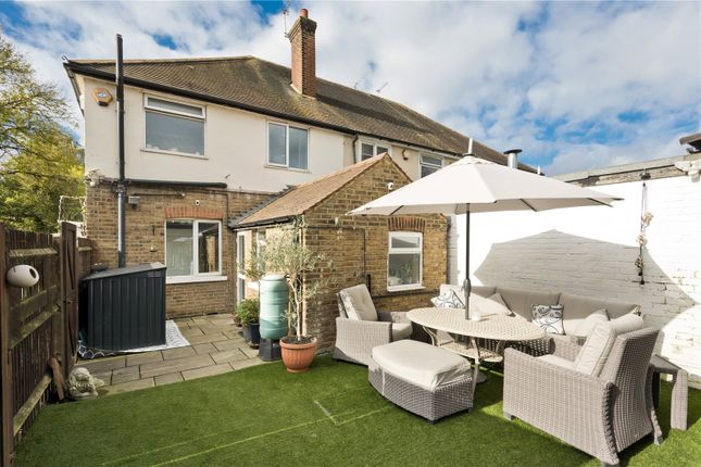 Mill Road, Esher, Surrey, KT10 3 bed semi