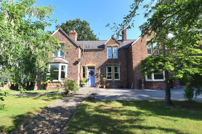 Church Hill, Middleton On The Wolds... 5 bed detached house for sale