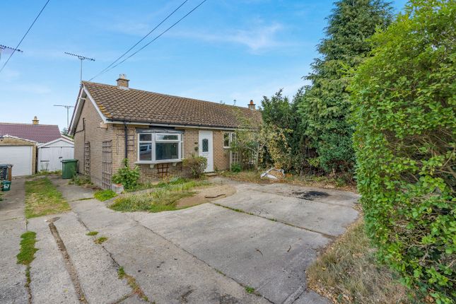 2 bedroom semi-detached bungalow for sale