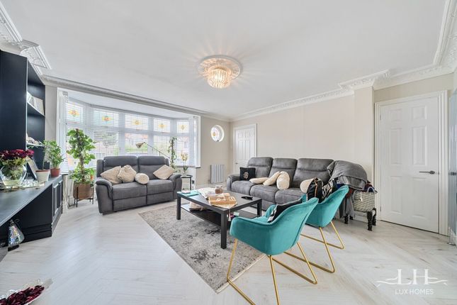 4 bedroom end of terrace house for sale