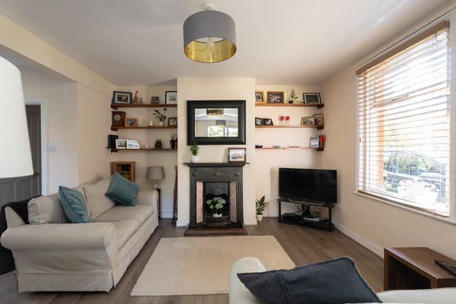 Oakdene Road, Brockham 4 bed detached house for sale