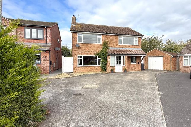 Park Road, Barnstone 4 bed detached house for sale