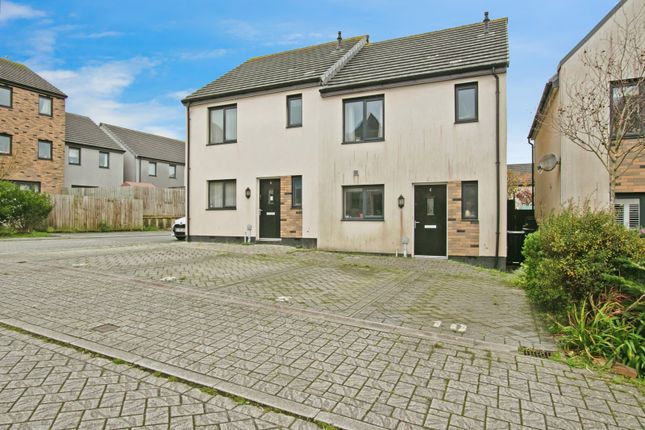 3 bed semi-detached house