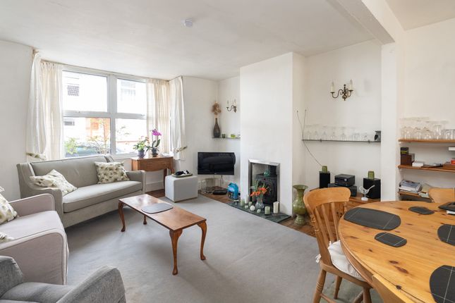 North Holmwood, Dorking 2 bed semi