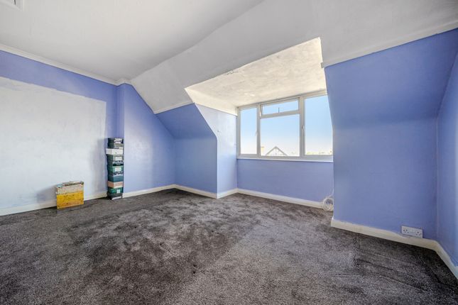 Long Lane, Bexleyheath 3 bed apartment for sale