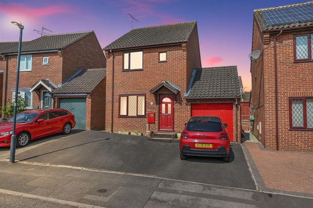 2 bed detached house
