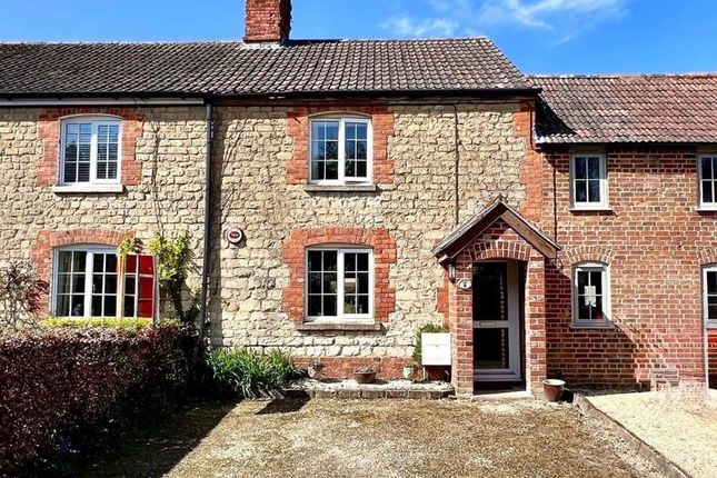 Hill View, Calne SN11 2 bed cottage for sale