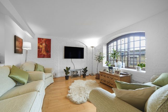 New Crane Wharf, Wapping E1W 2 bed apartment for sale