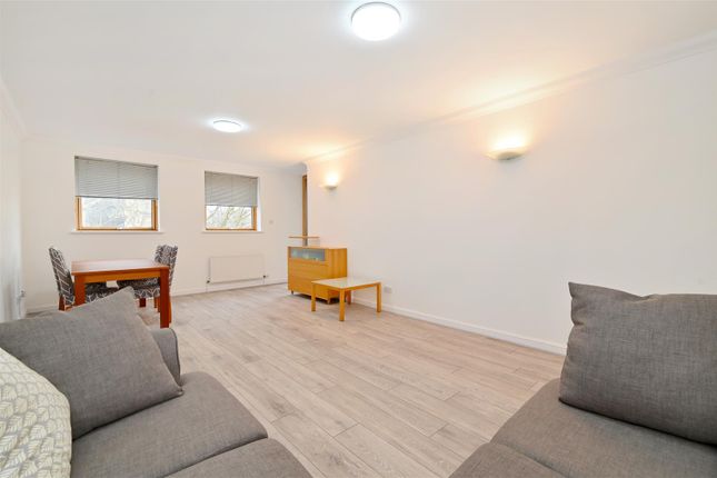 2 bed flat