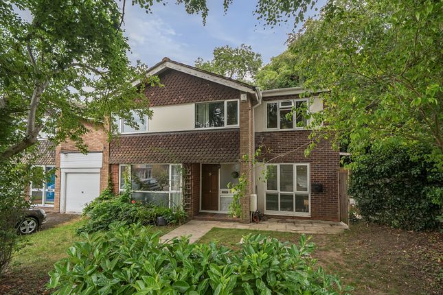 6 bedroom detached house for sale