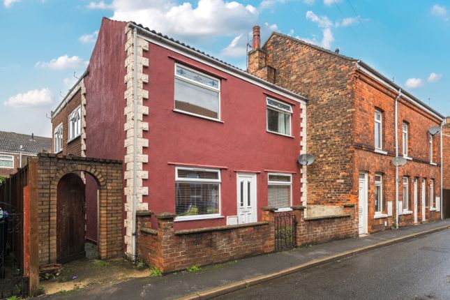 4 bed semi-detached house