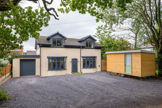 Oakmere Avenue, Withnell, Chorley 4 bed detached house for sale
