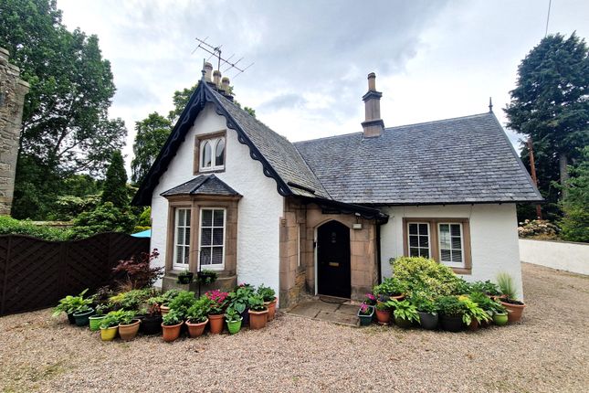 3 bed detached house