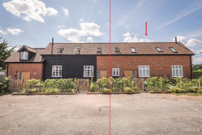 1 White Hart Cottages, Bridge Street... 2 bed semi