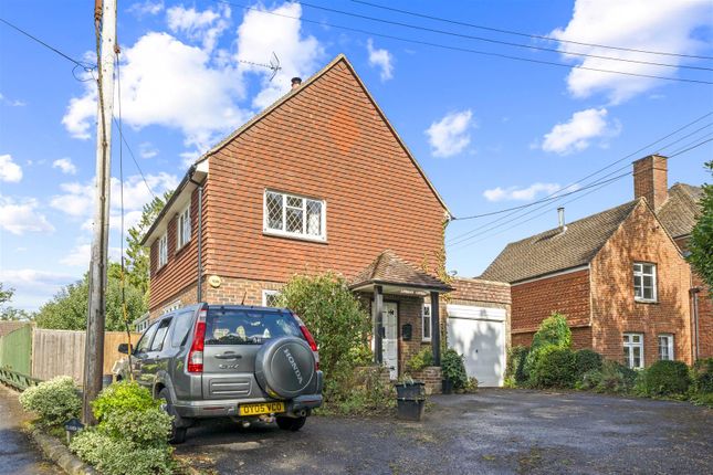 Horseshoe Lane, Cranleigh 2 bed house for sale