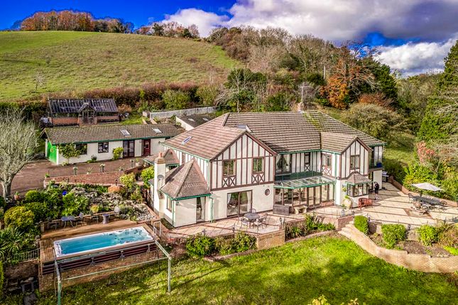 Little Paddock, Streatley on Thames, RG8 8 bed detached house for sale