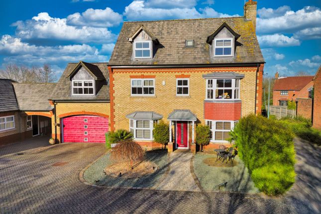 Hayman Rise, Milton Keynes MK8 4 bed detached house for sale