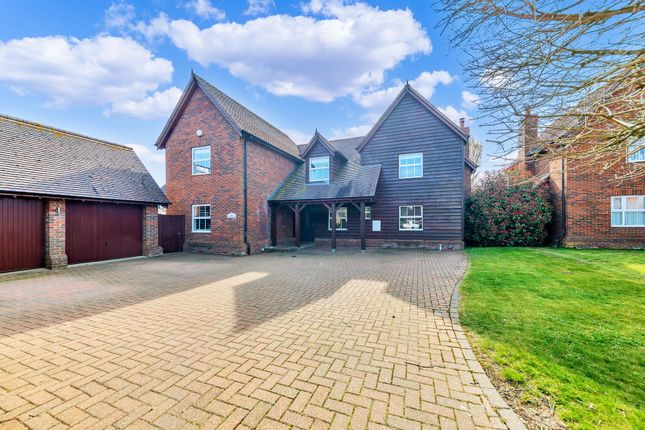 Moat Lane, Royston SG8 5 bed detached house for sale