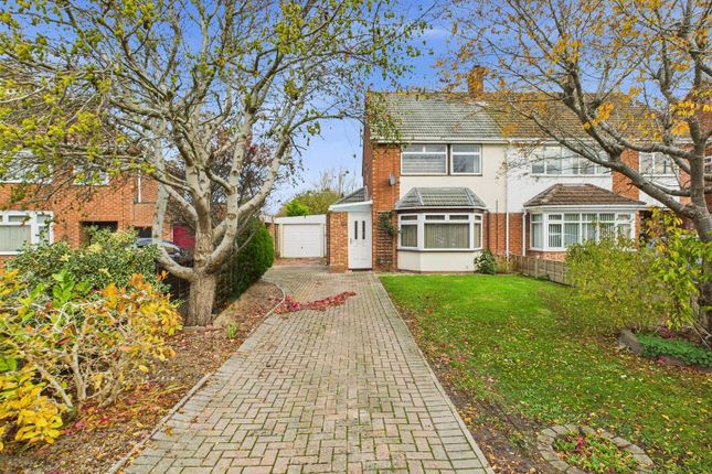 Park Avenue, Longlevens, Gloucester 3 bed semi