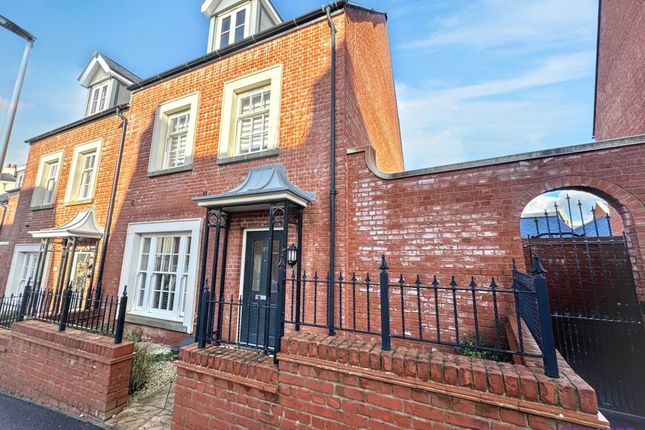 Capricorn Way, Plymouth PL9 4 bed semi