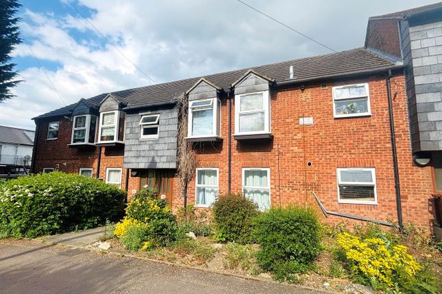 Garden Row, Hitchin, SG5 2 bed apartment for sale