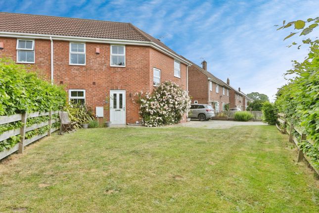 Auchinleck Close, Driffield YO25 3 bed semi