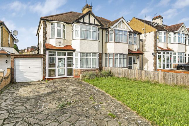 Ridge Avenue, Winchmore Hill, N21 3 bed semi