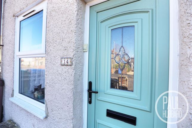 London Road, Kessingland, NR33 3 bed end of terrace house for sale