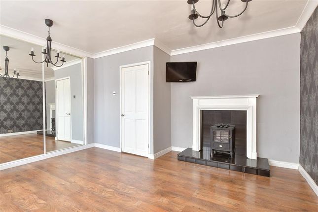 Holland Road, Chatham, Kent 2 bed duplex for sale
