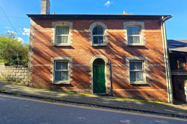1 Victoria Hill, Holsworthy EX22 6 bed semi