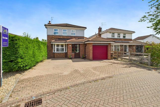 Oaklands Drive, Willerby 3 bed detached house for sale