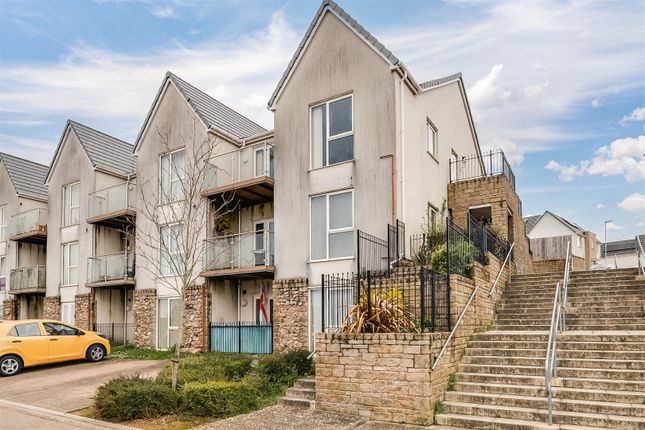 Grassendale Avenue, Plymouth 2 bed apartment for sale