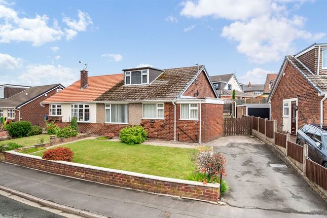 Helston Drive, Royton OL2 3 bed property for sale