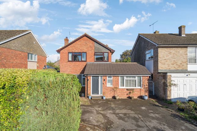 Dovecote Close, Aylesbury HP17 4 bed detached house for sale