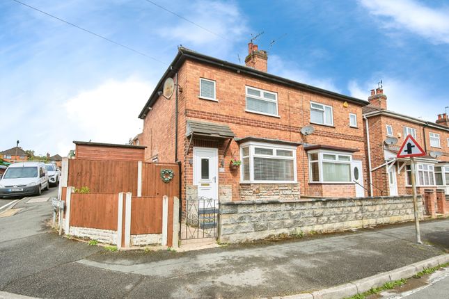 2 bedroom semi-detached house for sale