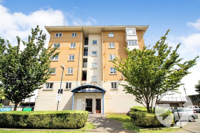 Macarthur Close, Erith, DA8 2 bed flat for sale