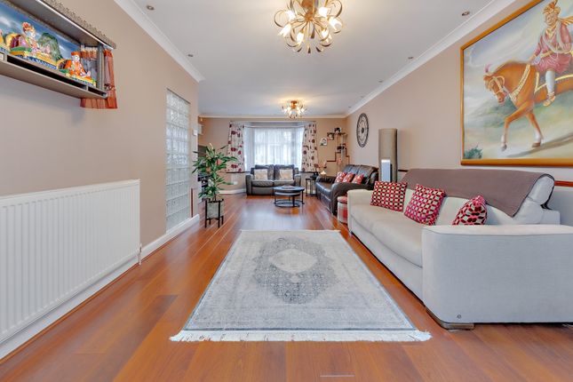 4 bed semi-detached house