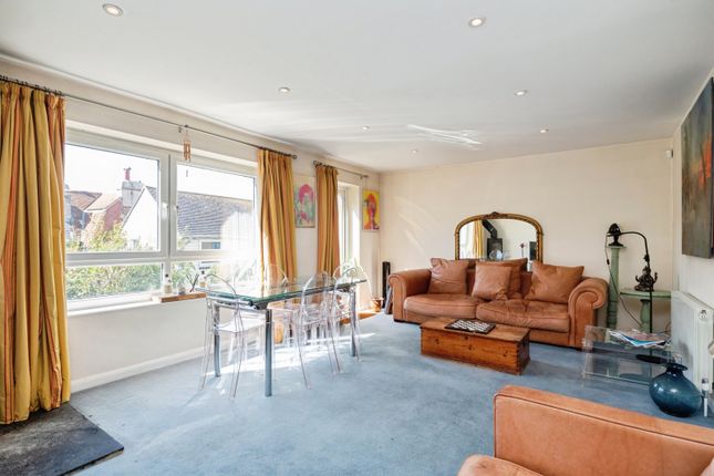 3 bed terraced house