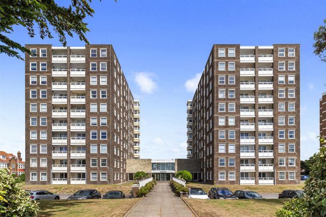 West Parade, Worthing 2 bed flat for sale
