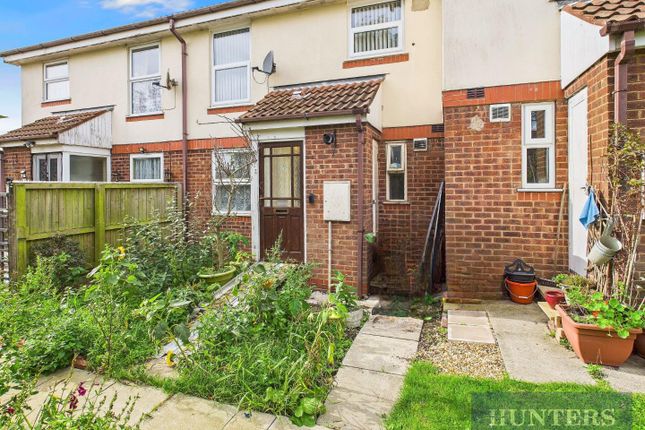 West End Court, West End View, Cayton 1 bed flat for sale