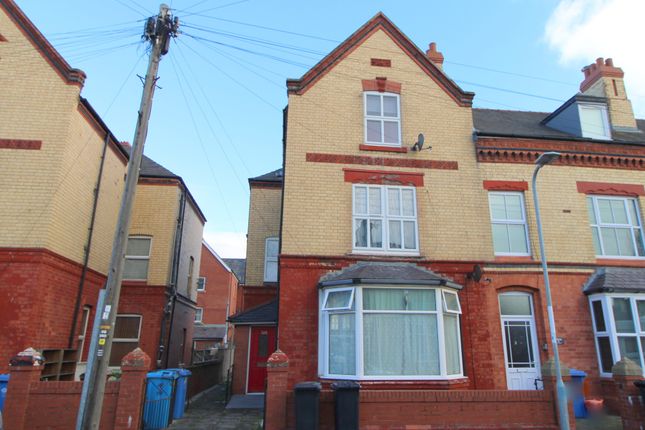 6 bed property