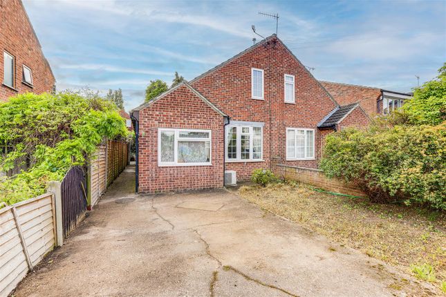 2 bedroom semi-detached bungalow for sale