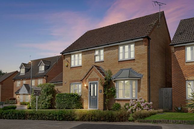 Elgar Way, Stamford PE9 4 bed detached house for sale